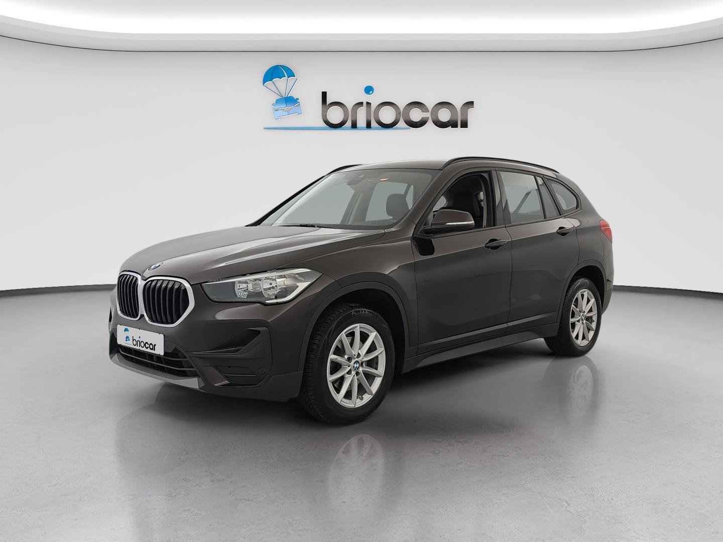 Bmw X1 sDrive18d 136ch Business Design + Attelage occasion de 2020 en vente à Rennes