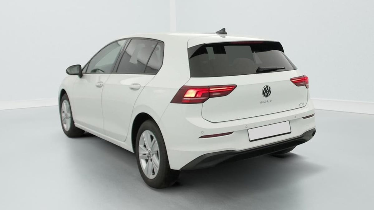 Vente en ligne Volkswagen Golf 1.5 eTSI EVO2 116 DSG7 Life Plus au prix de 24 390 €