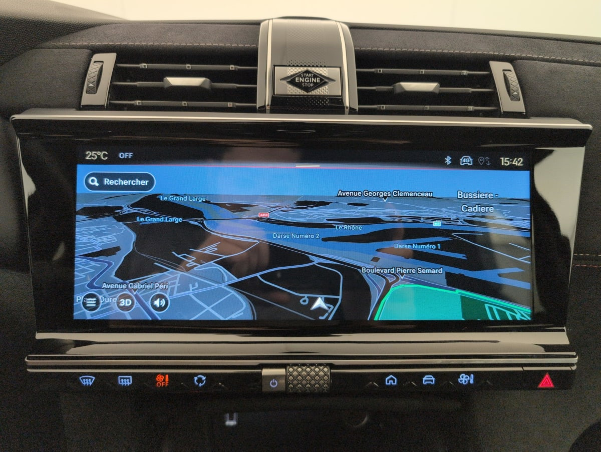 Vente en ligne Ds DS7 Crossback Hybride Rechargeable E-Tense 300 EAT8 4x4 Performance Line + au prix de 31 600 €