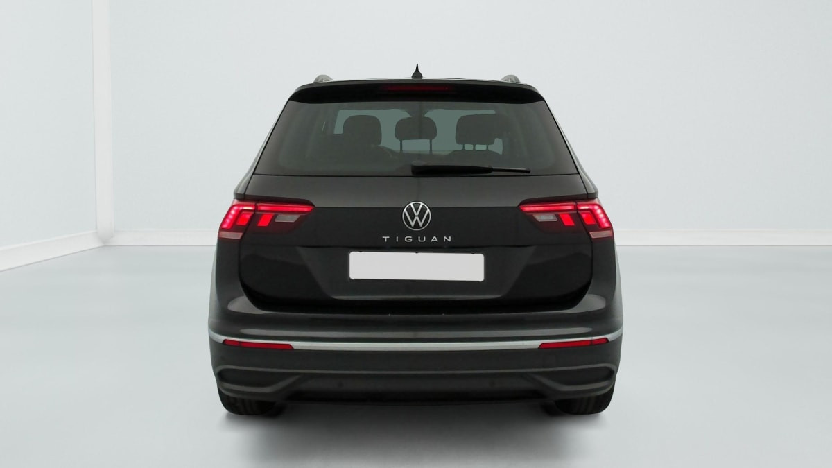 Vente en ligne Volkswagen Tiguan 1.5 TSI 130CH BVM6 LIFE au prix de 22 850 €