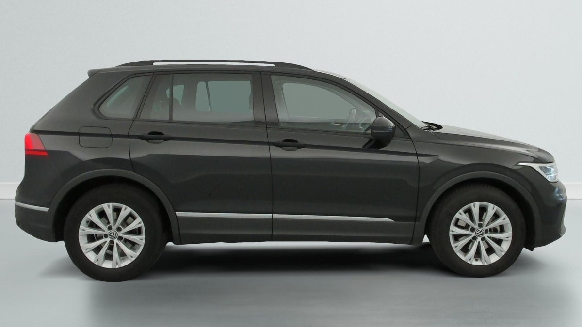 Vente en ligne Volkswagen Tiguan 1.5 TSI 130CH BVM6 LIFE au prix de 22 850 €