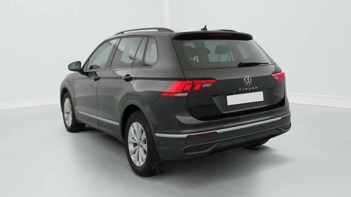 Vente en ligne Volkswagen Tiguan 1.5 TSI 130CH BVM6 LIFE au prix de 22 850 €