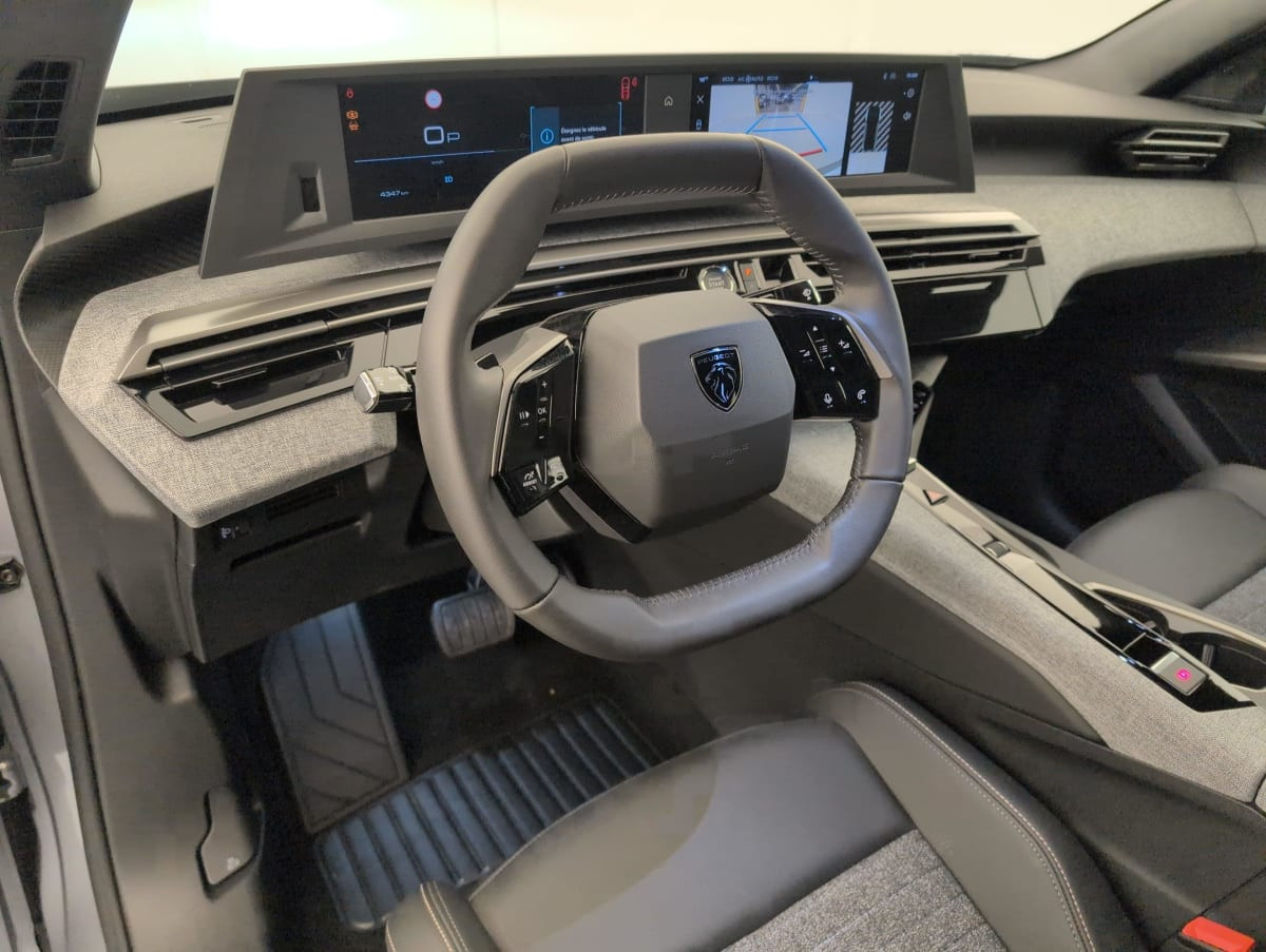 Vente en ligne Peugeot 3008 Hybrid 145 e-DCS6 Allure au prix de 27 070 €