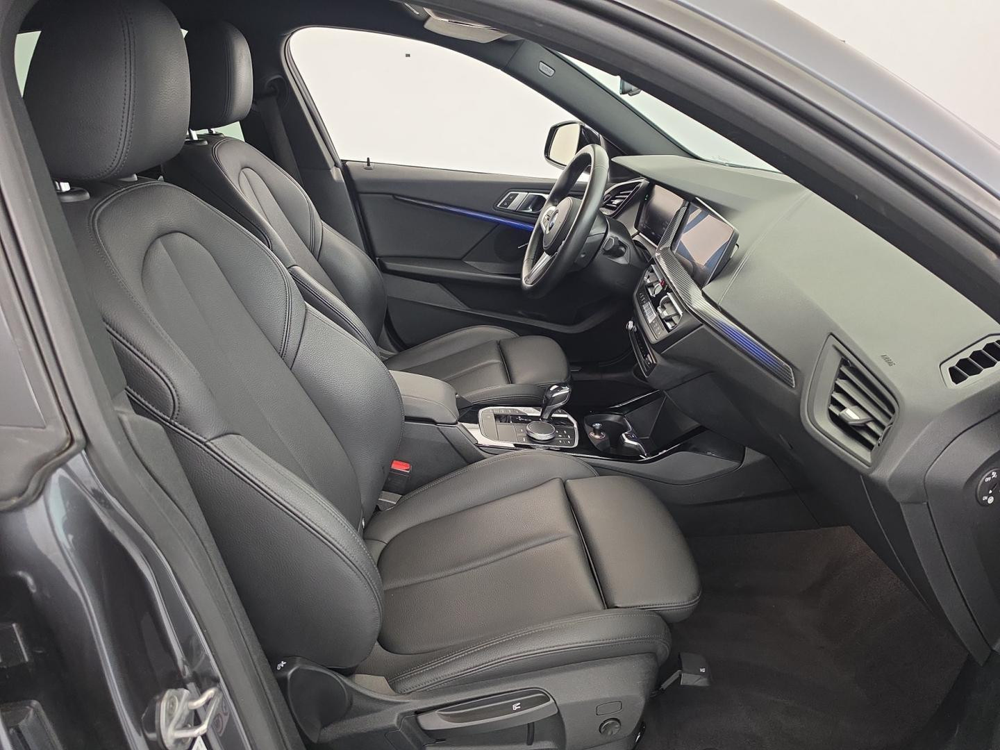Vente en ligne Bmw Série 2 Gran Coupé 218dA 150ch M Sport BVA8 Suréquipée au prix de 24 990 €