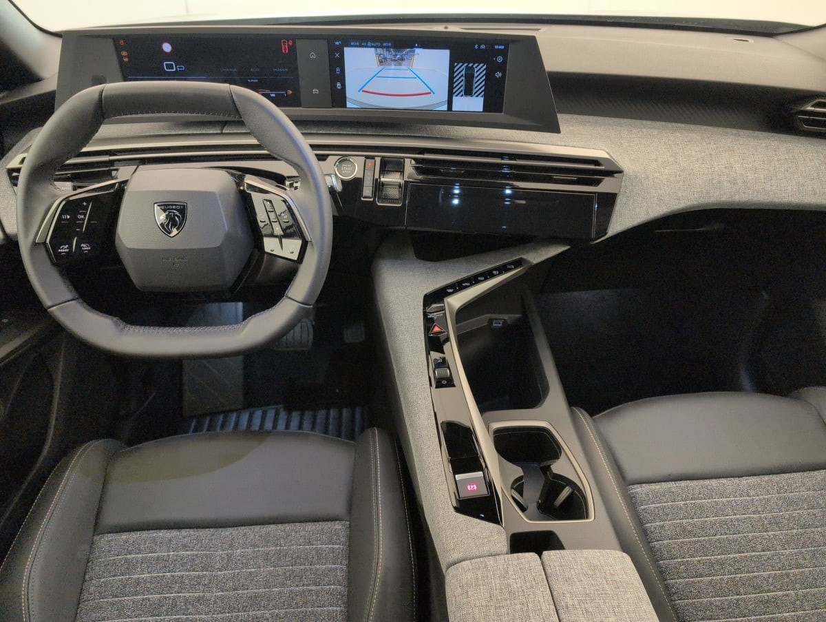 Vente en ligne Peugeot 3008 Hybrid 145 e-DCS6 Allure au prix de 27 070 €