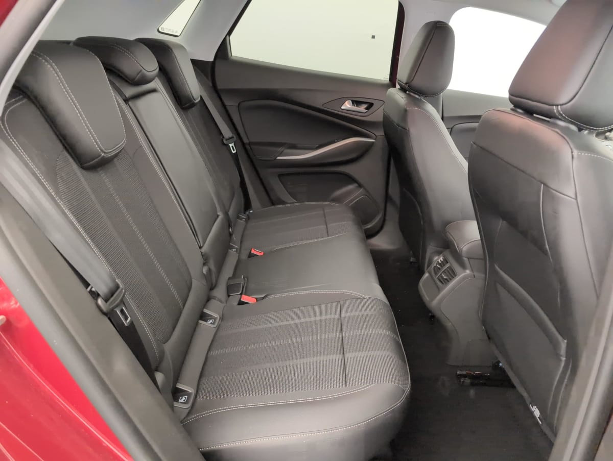 Vente en ligne Opel Grandland X 1.2 Turbo 130 ch BVA8 Elegance Business au prix de 21 100 €