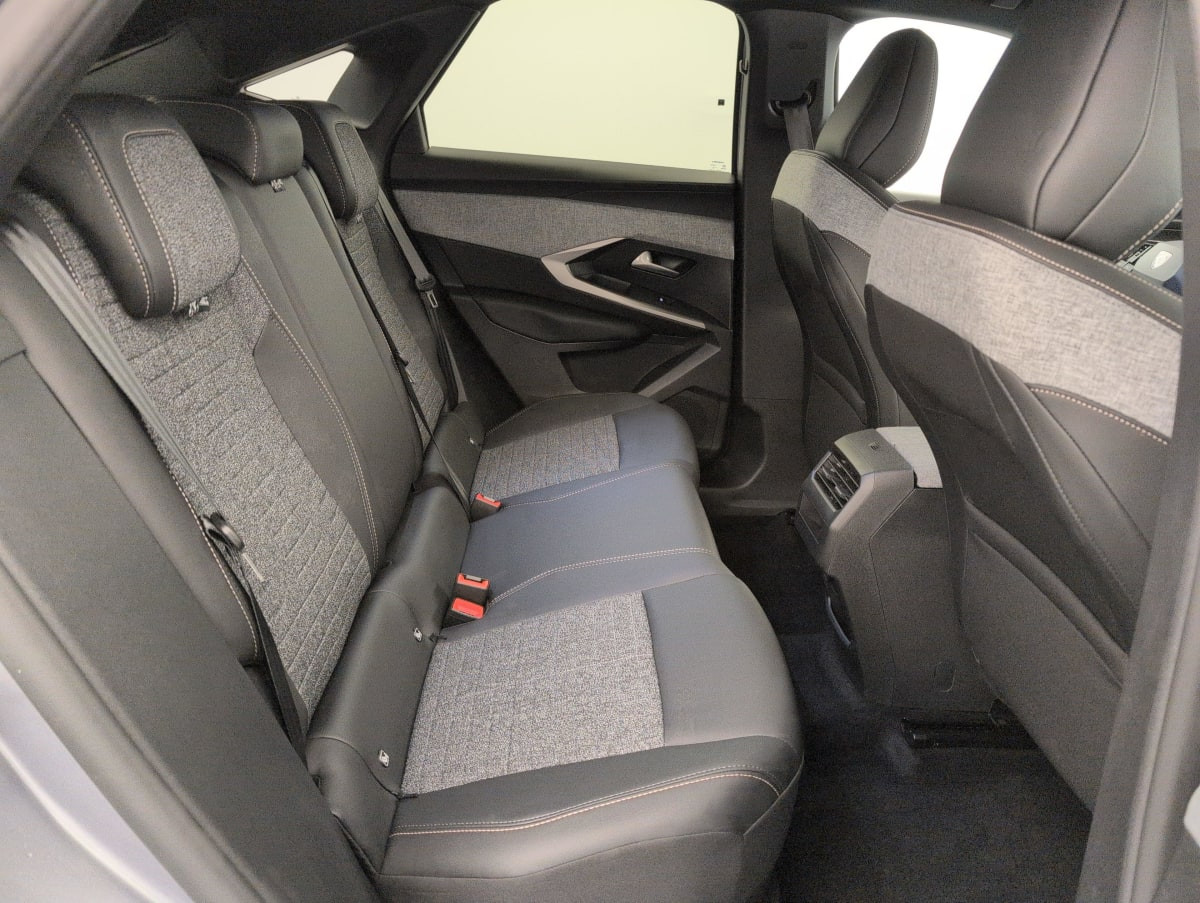 Vente en ligne Peugeot 3008 Hybrid 145 e-DCS6 Allure au prix de 27 070 €
