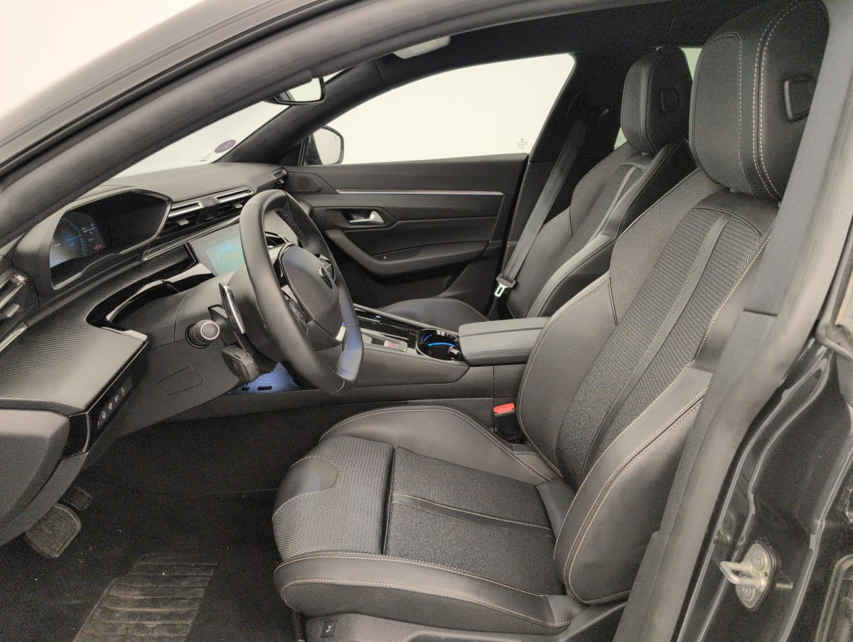 Vente en ligne Peugeot 508 SW Hybrid 180 e-EAT8 Allure au prix de 25 420 €