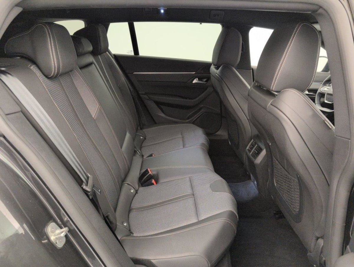 Vente en ligne Peugeot 508 SW Hybrid 180 e-EAT8 Allure au prix de 25 420 €