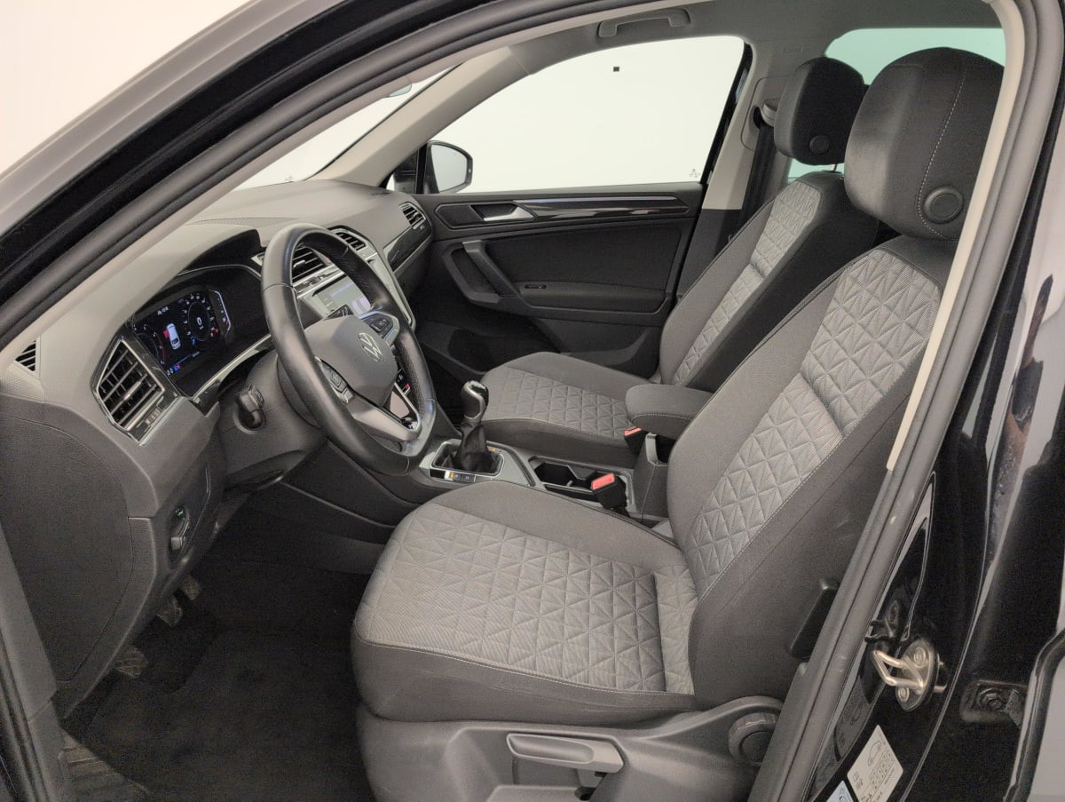 Vente en ligne Volkswagen Tiguan 1.5 TSI 130CH BVM6 LIFE au prix de 22 850 €