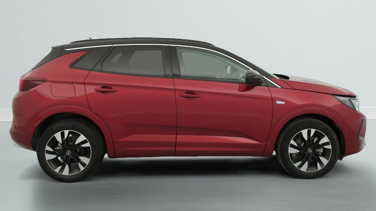 Vente en ligne Opel Grandland X 1.2 Turbo 130 ch BVA8 Elegance Business au prix de 21 100 €