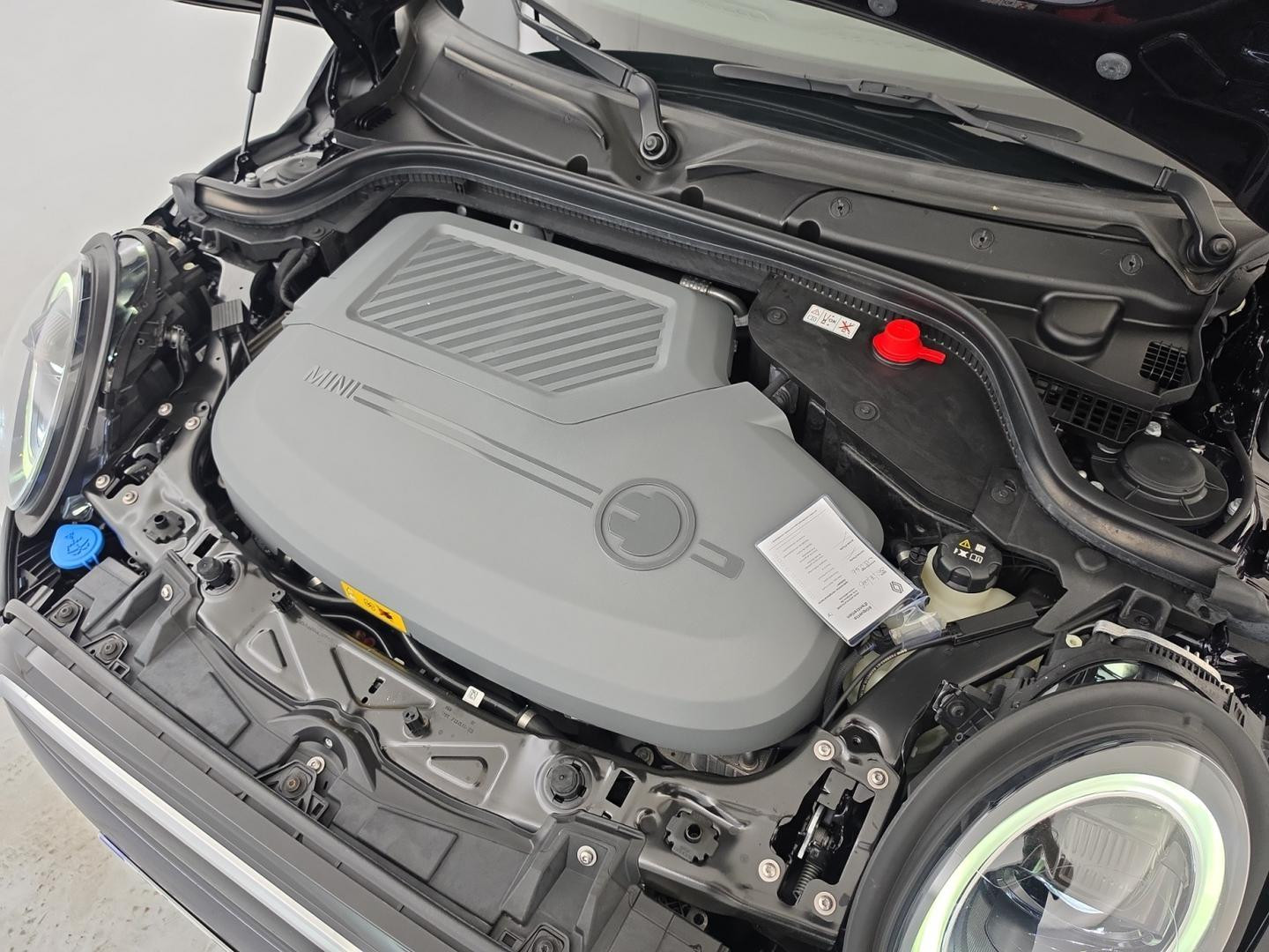 Vente en ligne Mini Mini Cooper SE 184ch Edition Premium Plus BVA 5CV au prix de 22 990 €