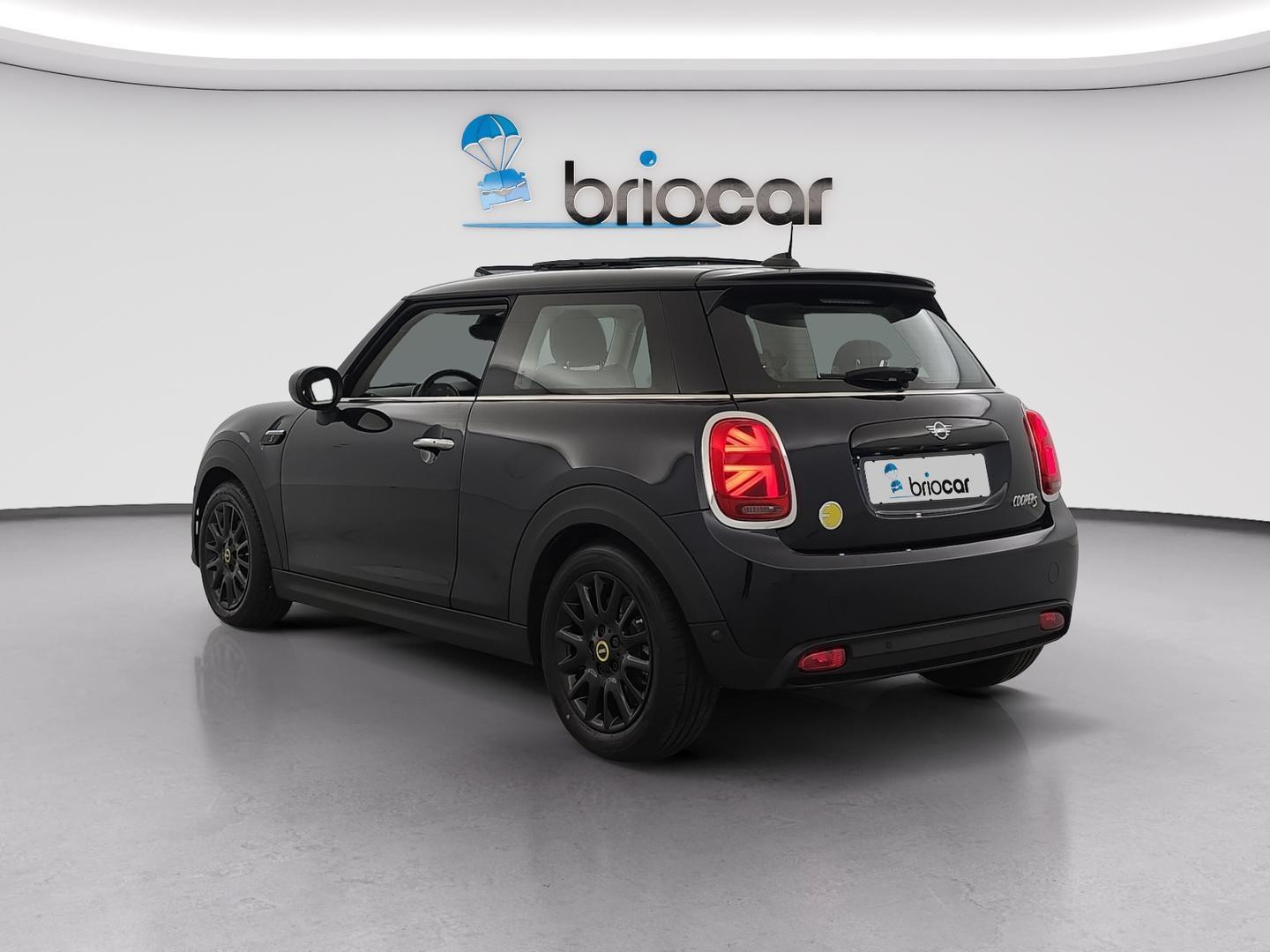 Vente en ligne Mini Mini Cooper SE 184ch Edition Premium Plus BVA 5CV au prix de 22 990 €