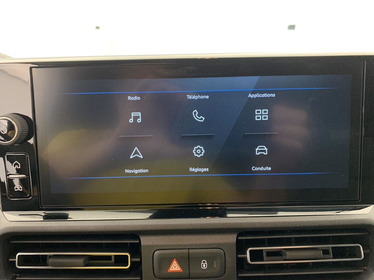 Vente en ligne Peugeot Partner Fourgon PARTNER FGN DIESEL 100 CH M MANUELLE au prix de 21 400 €