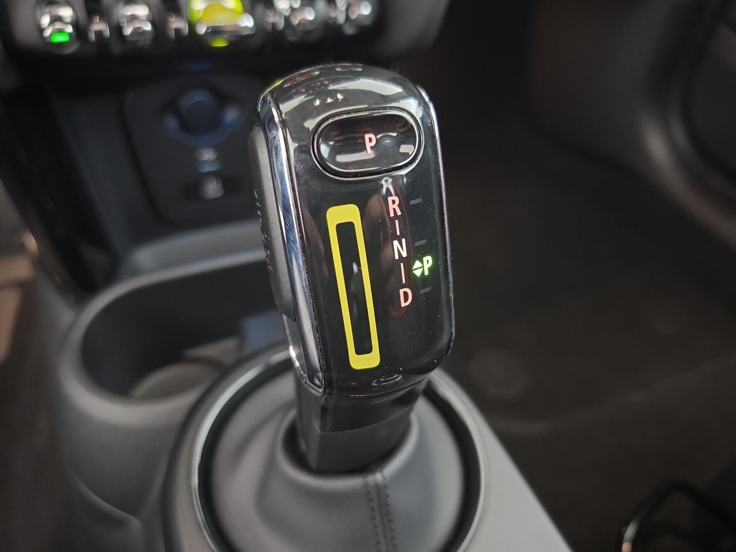 Vente en ligne Mini Mini Cooper SE 184ch Edition Premium Plus BVA 5CV au prix de 22 990 €