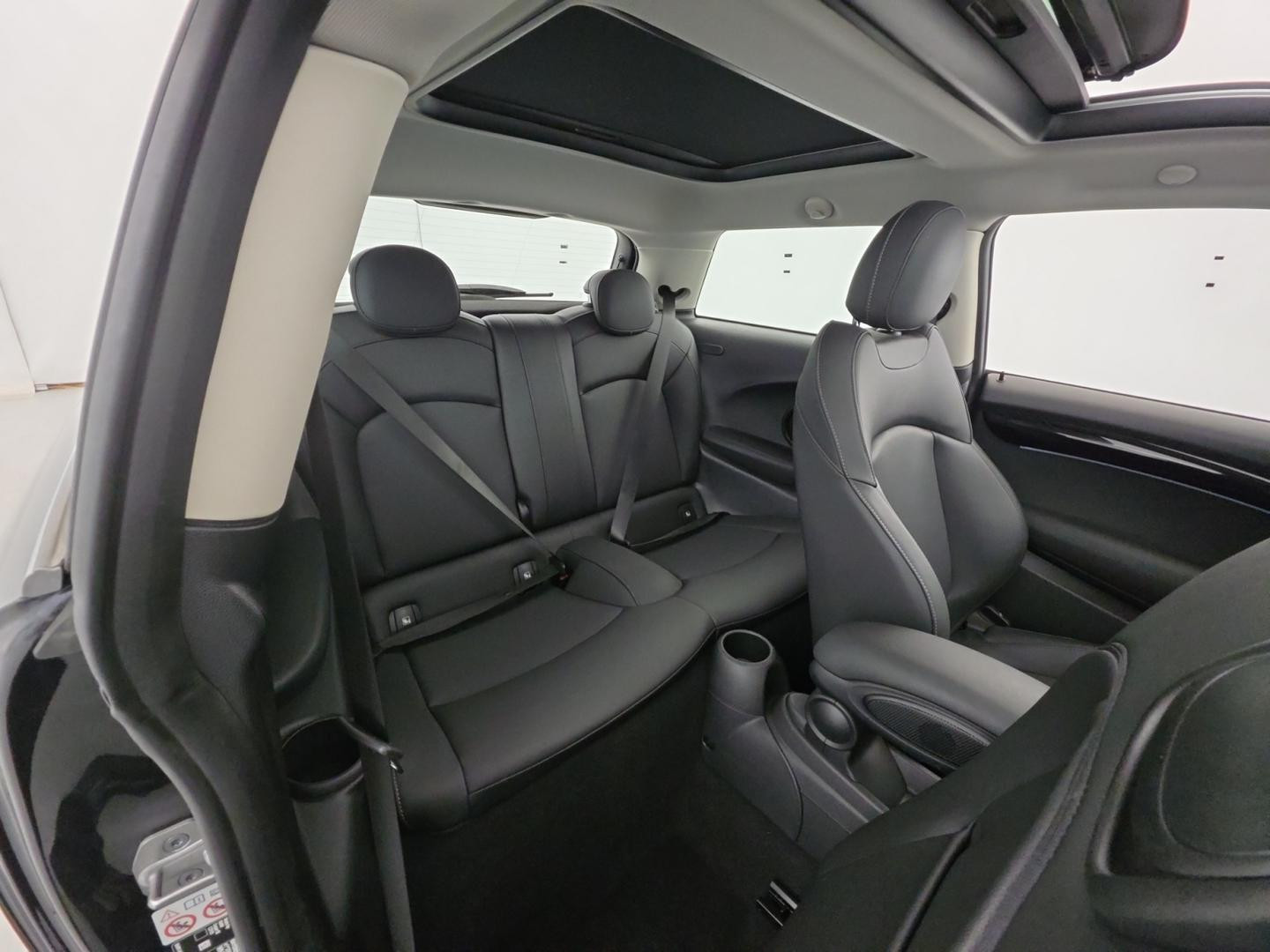 Vente en ligne Mini Mini Cooper SE 184ch Edition Premium Plus BVA 5CV au prix de 22 990 €