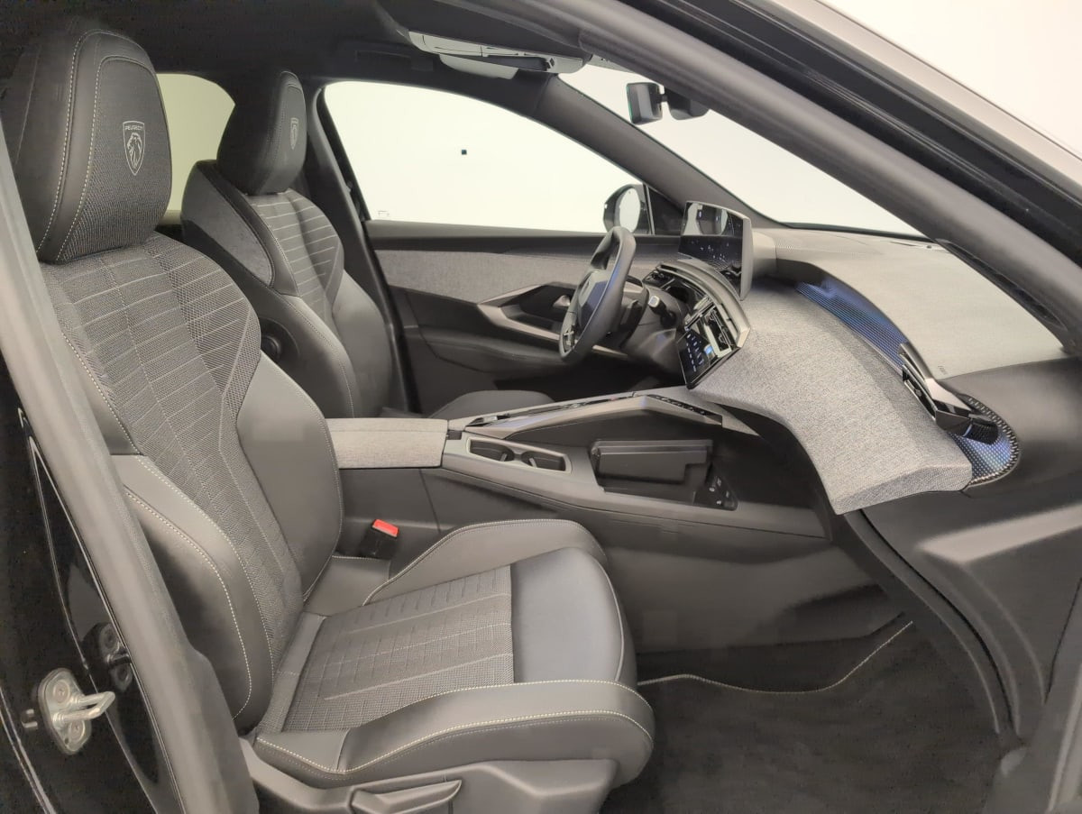 Vente en ligne Peugeot 3008 Hybrid 145 e-DCS6 GT au prix de 28 510 €