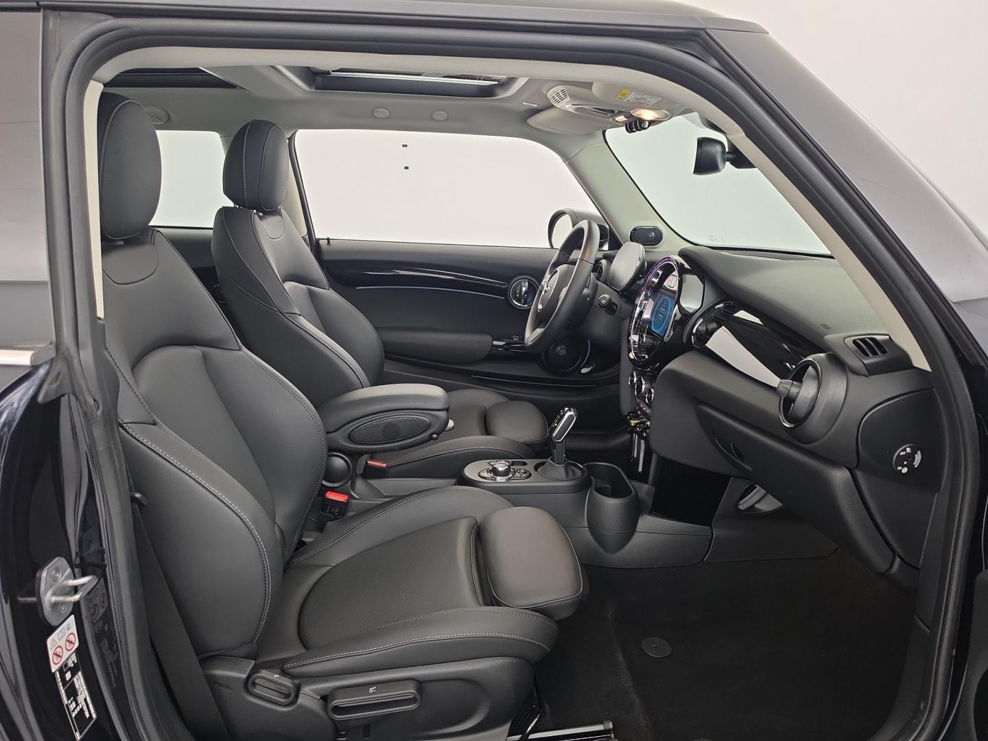 Vente en ligne Mini Mini Cooper SE 184ch Edition Premium Plus BVA 5CV au prix de 22 990 €