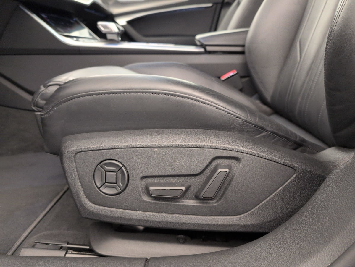 Vente en ligne Audi A6 Avant 40 TDI 204 ch S tronic 7 Business Executive au prix de 31 600 €