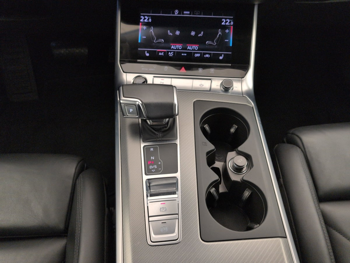 Vente en ligne Audi A6 Avant 40 TDI 204 ch S tronic 7 Business Executive au prix de 31 600 €