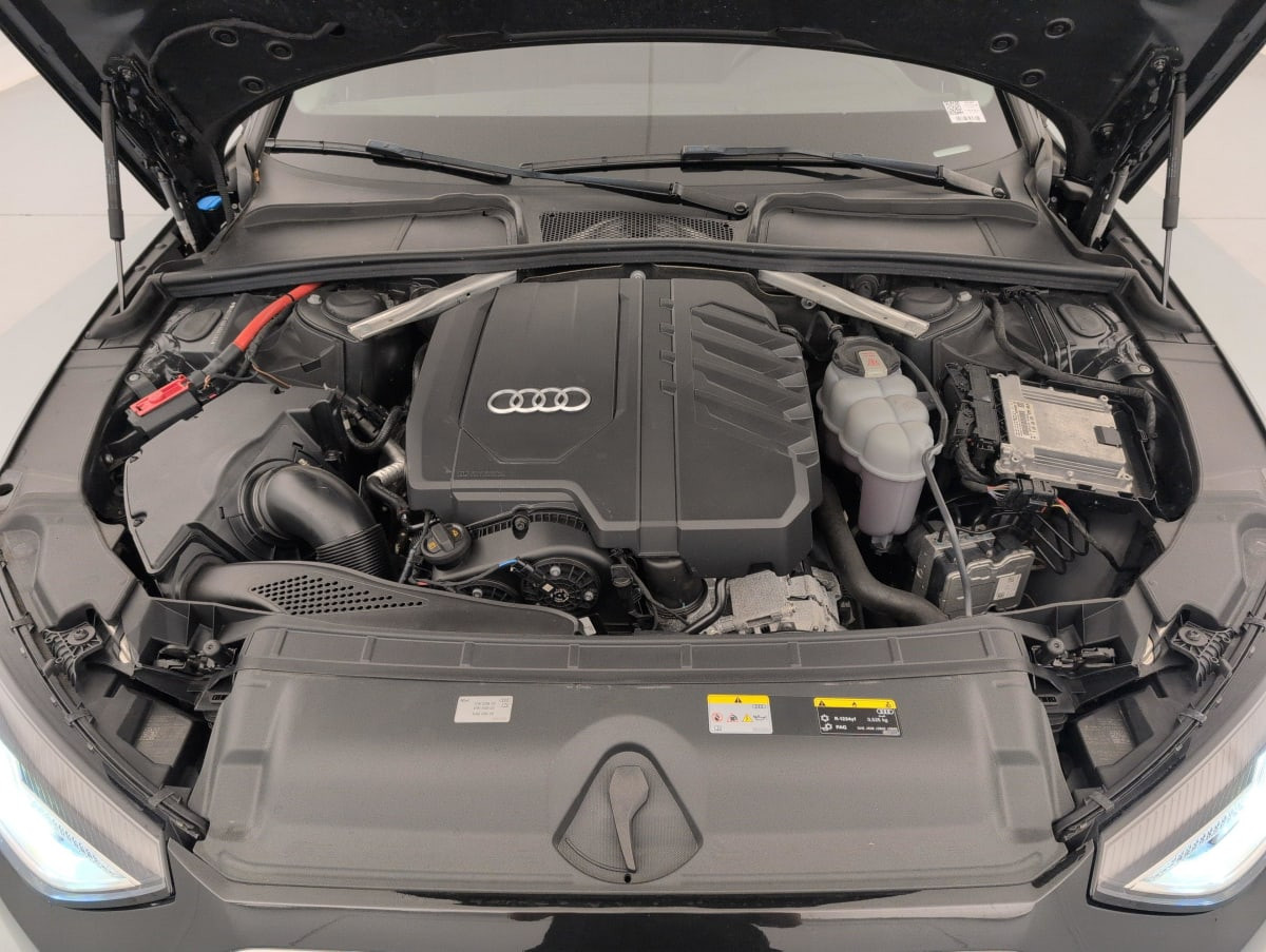 Vente en ligne Audi A4 Avant 35 TFSI 150 S tronic 7 Design au prix de 22 330 €