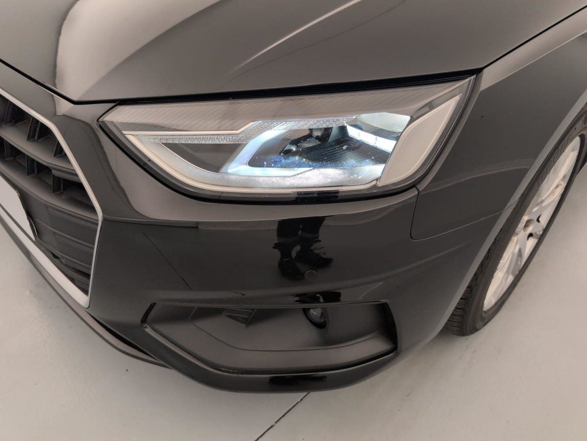Vente en ligne Audi A4 Avant 35 TFSI 150 S tronic 7 Design au prix de 22 330 €