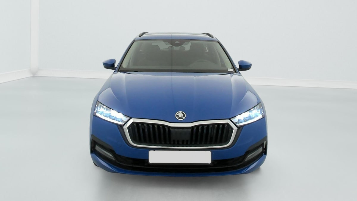 Vente en ligne Skoda Octavia Combi 1.4 TSI PHEV iV 204 ch DSG6e Ambition au prix de 22 330 €