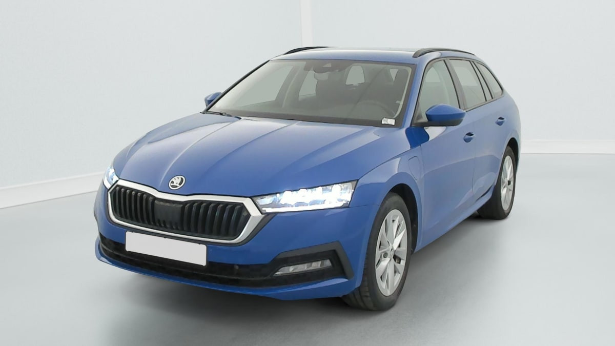 Skoda Octavia Combi 1.4 TSI PHEV iV 204 ch DSG6e Ambition occasion de 2023 en vente à Rennes
