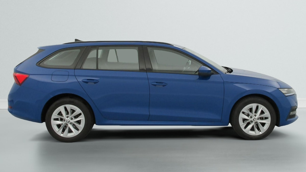 Vente en ligne Skoda Octavia Combi 1.4 TSI PHEV iV 204 ch DSG6e Ambition au prix de 22 330 €