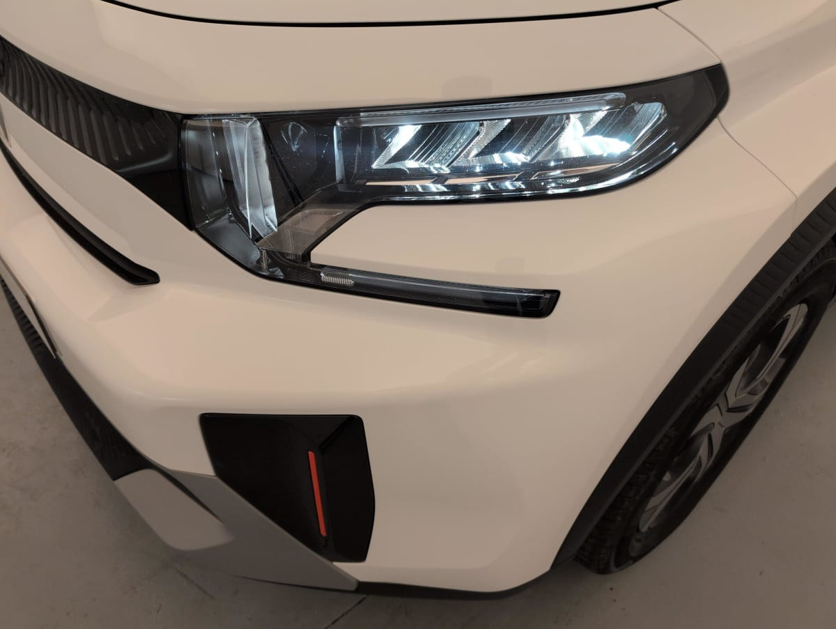 Vente en ligne Citroën C3 Aircross Hybride 145 ch Aut Plus au prix de 22 750 €