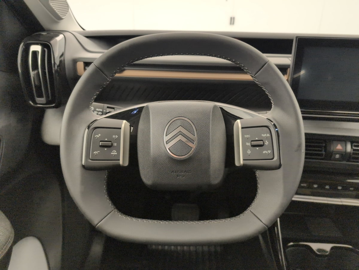 Vente en ligne Citroën C3 Aircross Hybride 145 ch Aut Plus au prix de 22 750 €