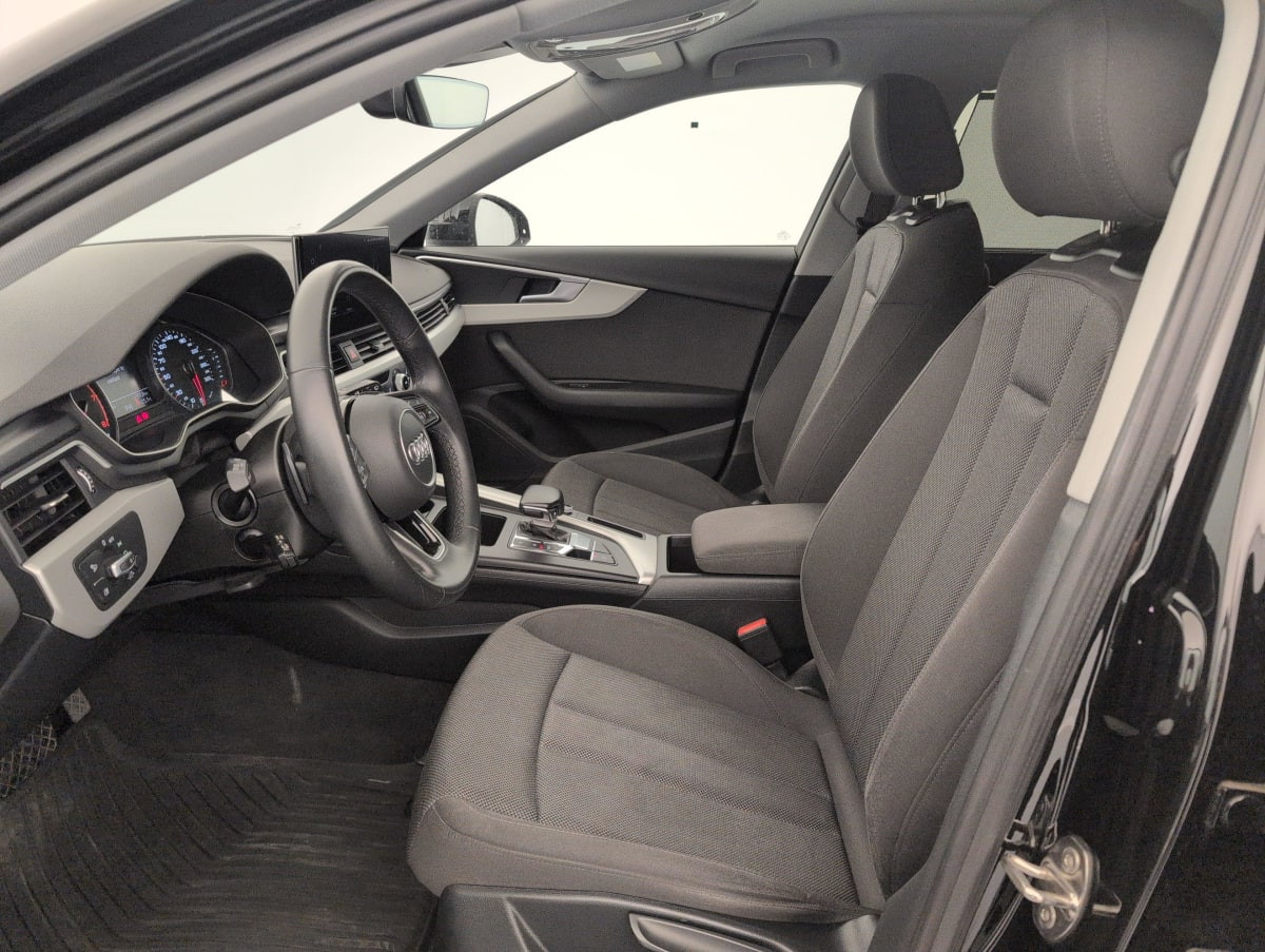 Vente en ligne Audi A4 Avant 35 TFSI 150 S tronic 7 Design au prix de 22 330 €