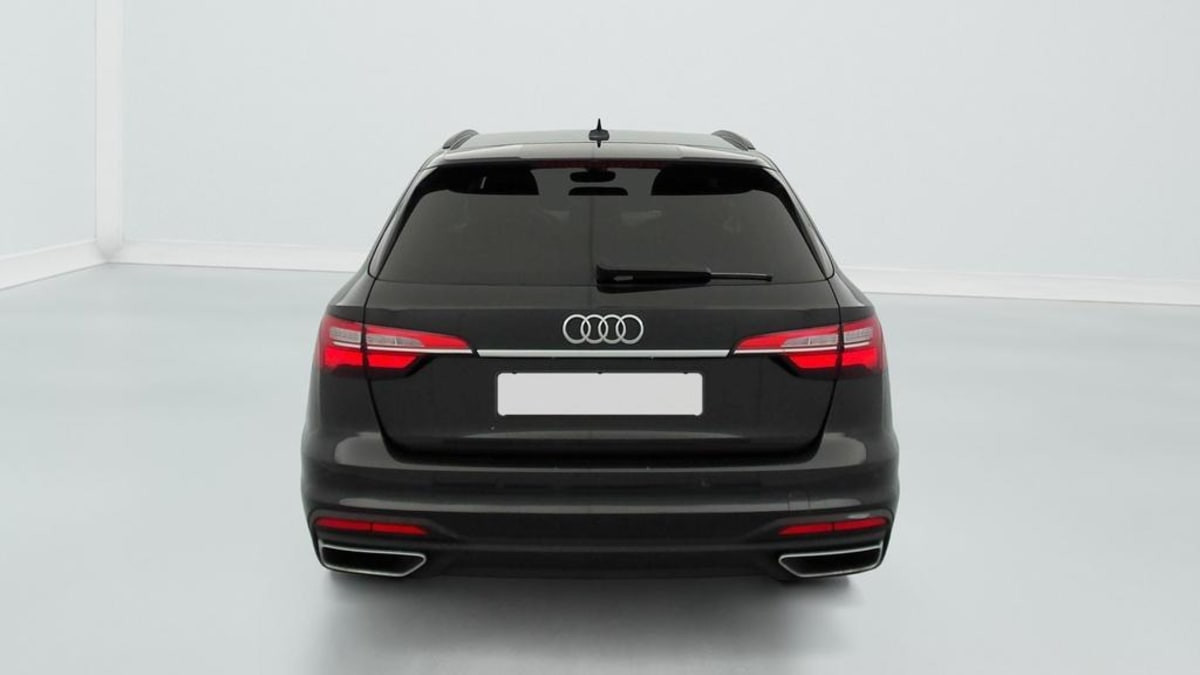 Vente en ligne Audi A4 Avant 35 TFSI 150 S tronic 7 Design au prix de 22 330 €