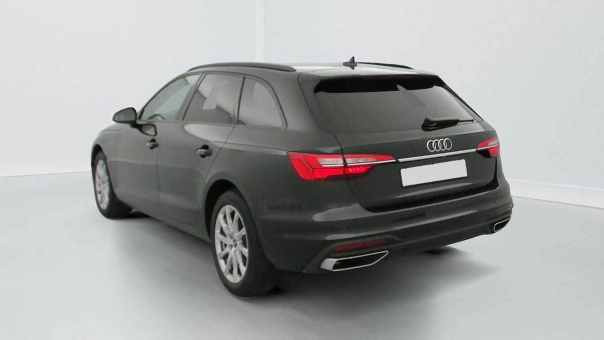 Vente en ligne Audi A4 Avant 35 TFSI 150 S tronic 7 Design au prix de 22 330 €