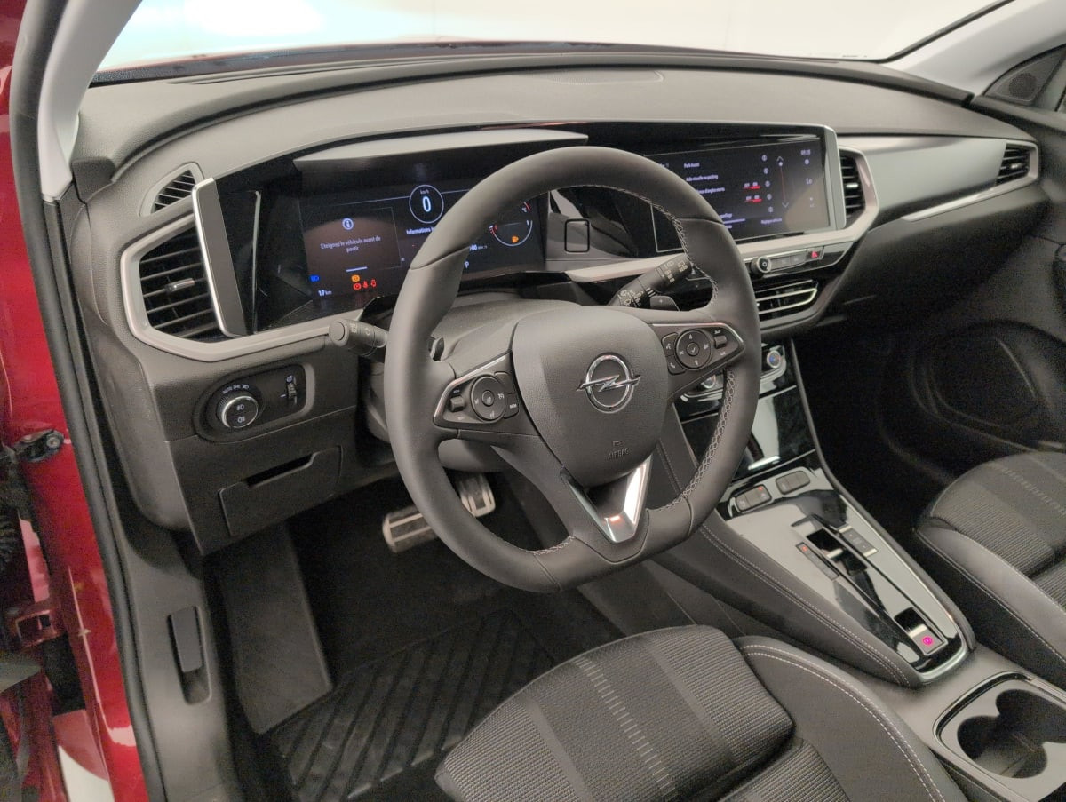 Vente en ligne Opel Grandland X 1.2 Turbo 130 ch BVA8 Elegance Business au prix de 21 100 €