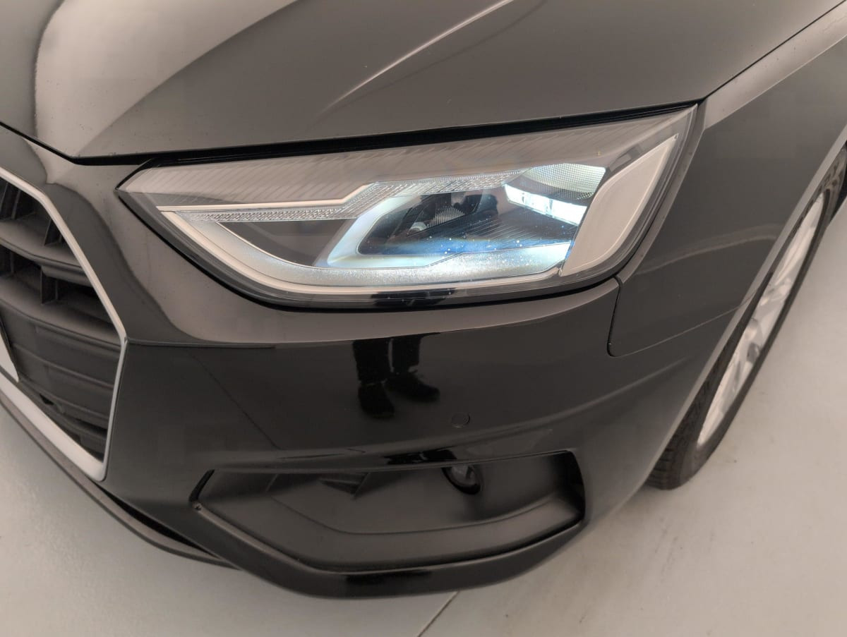 Vente en ligne Audi A4 Avant 35 TFSI 150 S tronic 7 Design au prix de 22 330 €