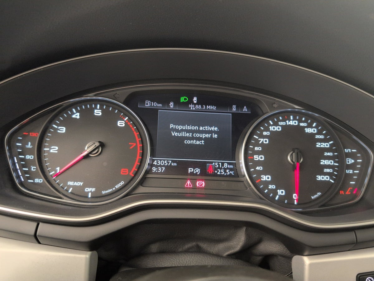 Vente en ligne Audi A4 Avant 35 TFSI 150 S tronic 7 Design au prix de 22 330 €