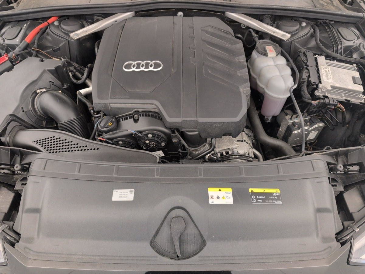 Vente en ligne Audi A4 Avant 35 TFSI 150 S tronic 7 Design au prix de 22 330 €