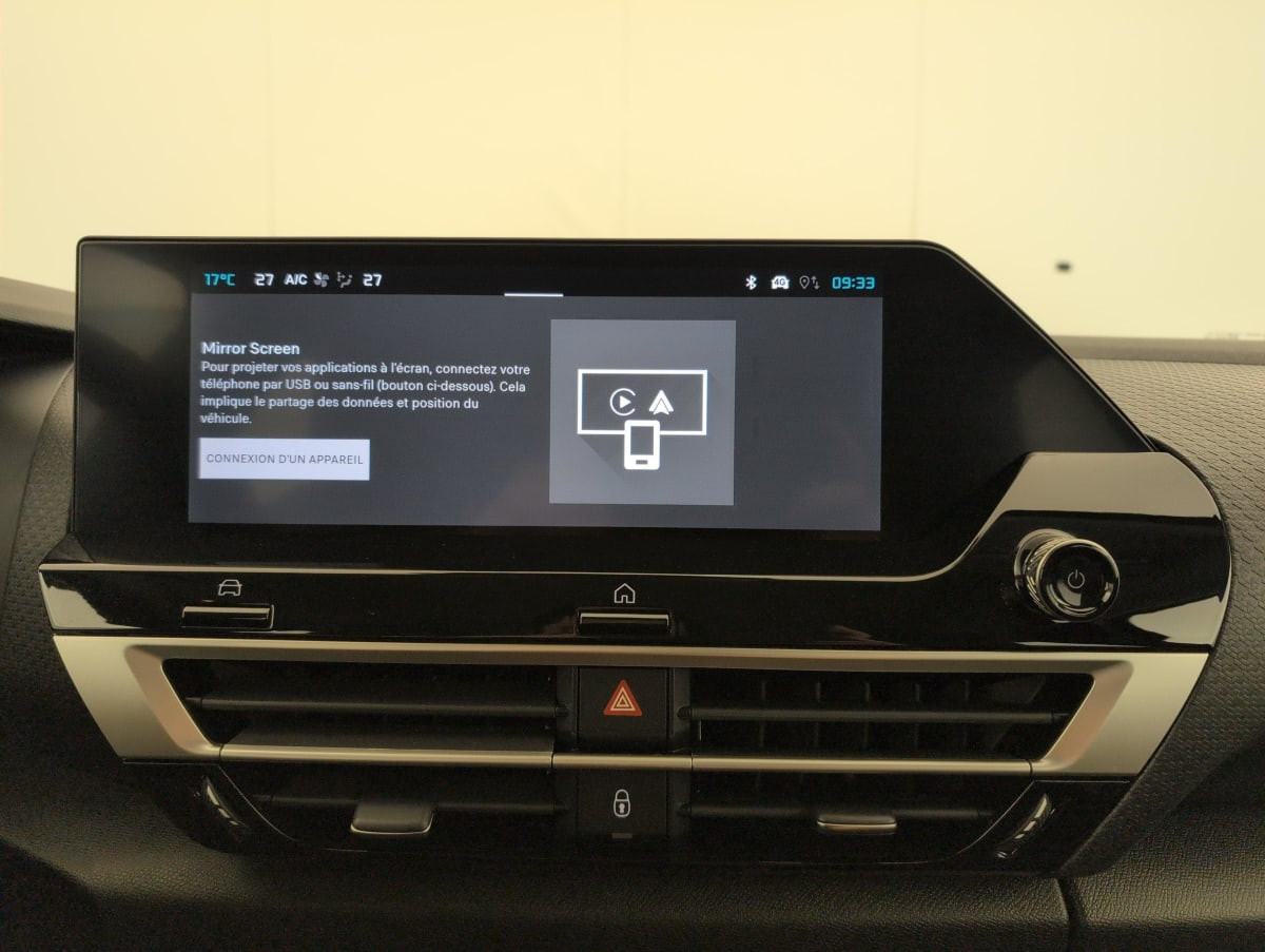 Vente en ligne Citroën C4 Hybride 145 ch e-DCS6 Plus au prix de 18 830 €