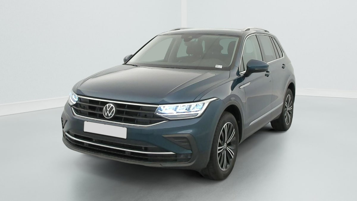 Volkswagen Tiguan 2.0 TDI 150CH DSG7 4MOTION LIFE occasion de 2021 en vente à Rennes