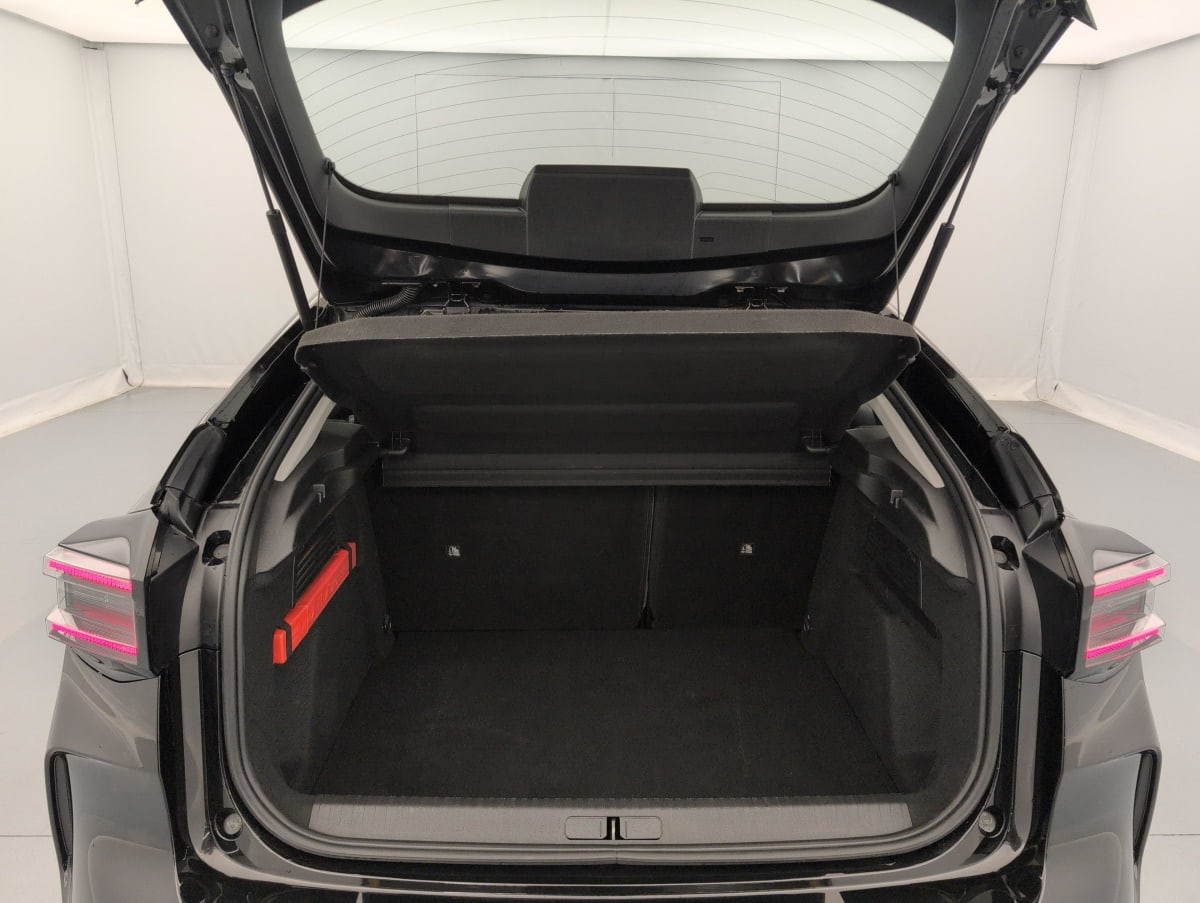 Vente en ligne Citroën C4 Hybride 145 ch e-DCS6 Plus au prix de 18 830 €