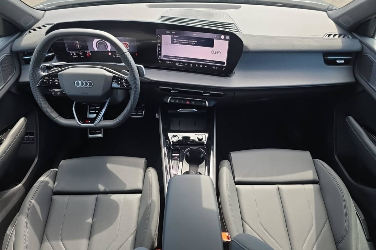 Vente en ligne Audi Q3 Sportback E-HYBRID 272 CH S TRONIC 6 S LINE au prix de 57 150 €