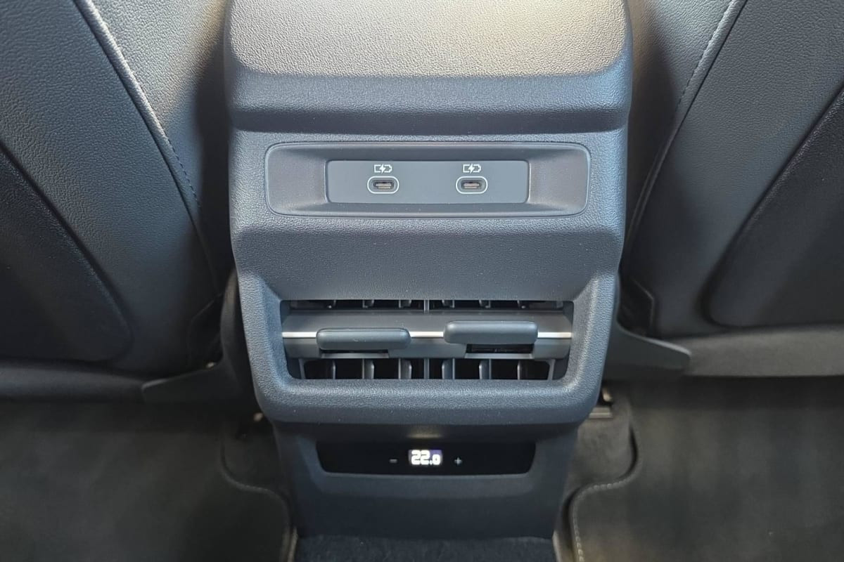 Vente en ligne Audi Q3 Sportback E-HYBRID 272 CH S TRONIC 6 S LINE au prix de 57 150 €
