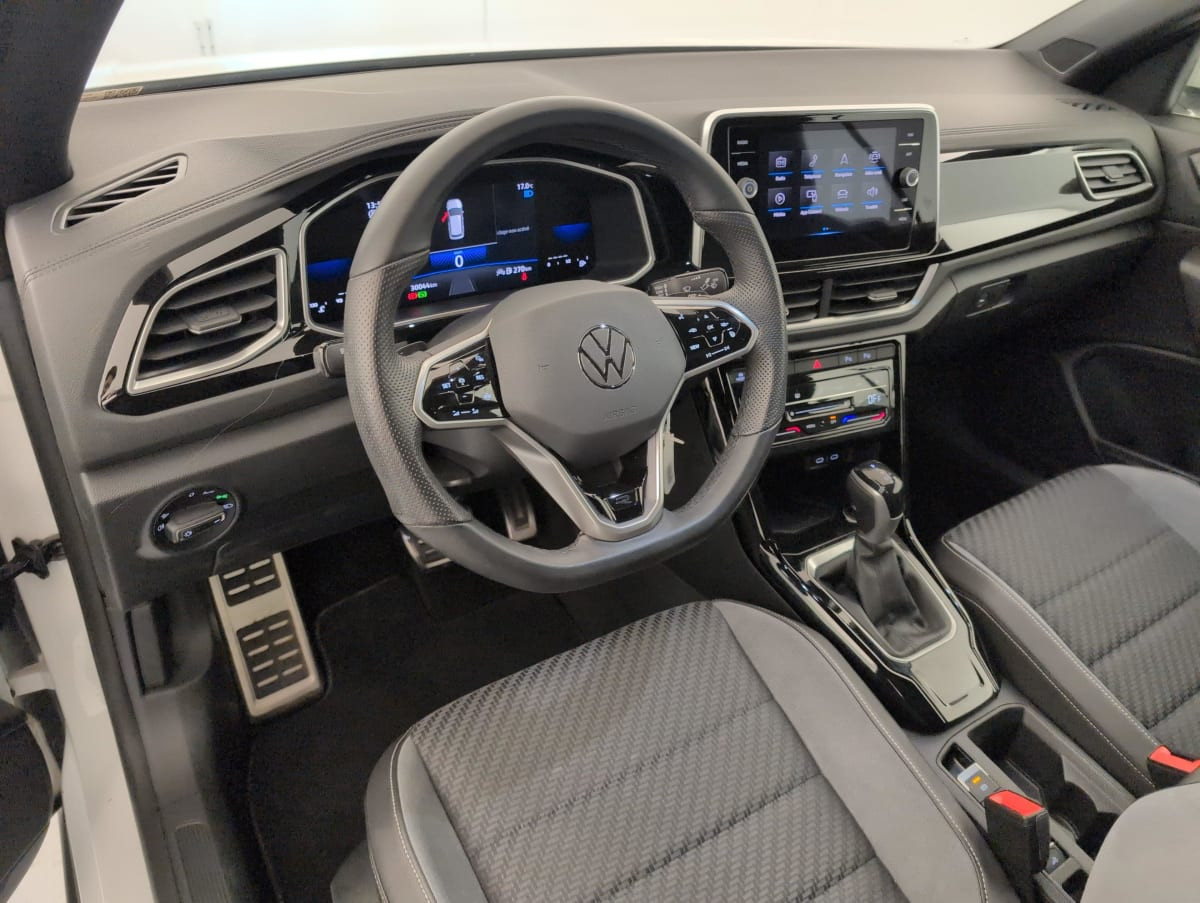 Vente en ligne Volkswagen T-Roc Cabriolet 1.5 TSI EVO 150 START STOP DSG7 R-LINE au prix de 28 510 €