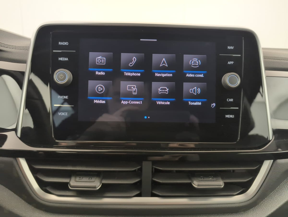 Vente en ligne Volkswagen T-Roc Cabriolet 1.5 TSI EVO 150 START STOP DSG7 R-LINE au prix de 28 510 €