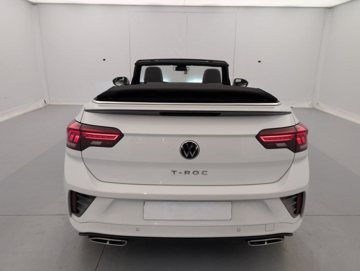 Vente en ligne Volkswagen T-Roc Cabriolet 1.5 TSI EVO 150 START STOP DSG7 R-LINE au prix de 28 510 €