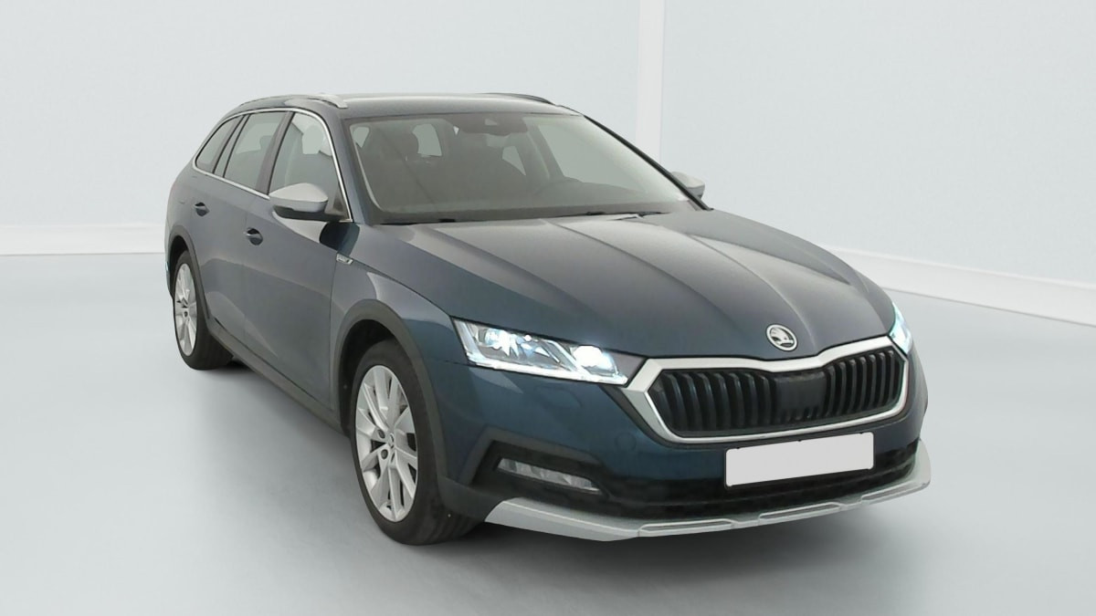 Vente en ligne Skoda Octavia Combi 2.0 TDI 150 CH DSG7 4X4 SCOUT au prix de 27 480 €