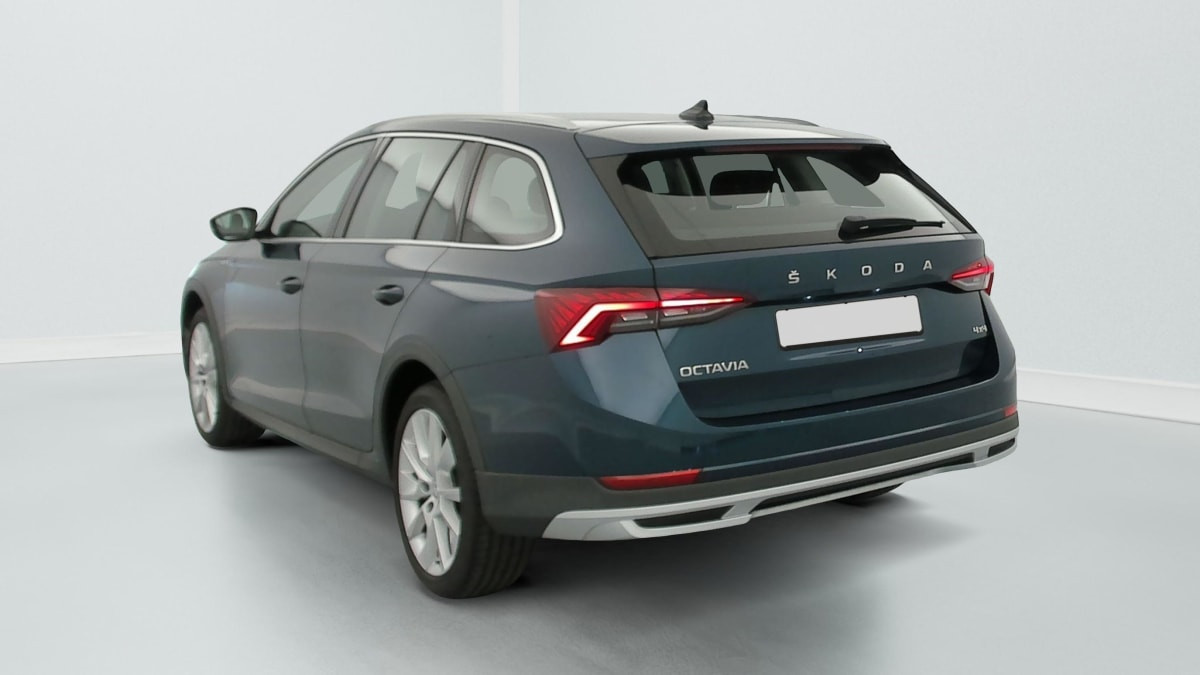 Vente en ligne Skoda Octavia Combi 2.0 TDI 150 CH DSG7 4X4 SCOUT au prix de 27 480 €