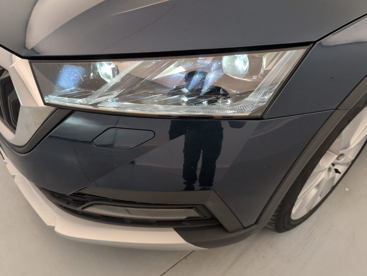 Vente en ligne Skoda Octavia Combi 2.0 TDI 150 CH DSG7 4X4 SCOUT au prix de 27 480 €