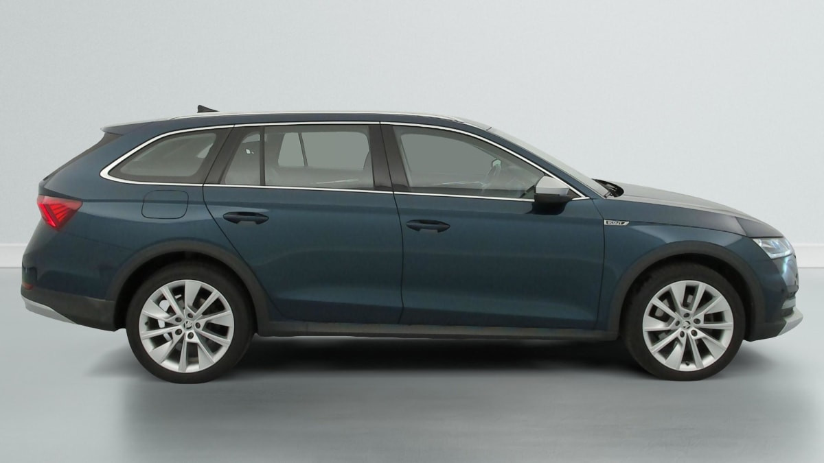 Vente en ligne Skoda Octavia Combi 2.0 TDI 150 CH DSG7 4X4 SCOUT au prix de 27 480 €